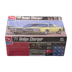 AMT ’71 Dodge Charger Model Kit # 30053 Factory Sealed 1:25 Mopar R/T Hemi NEW