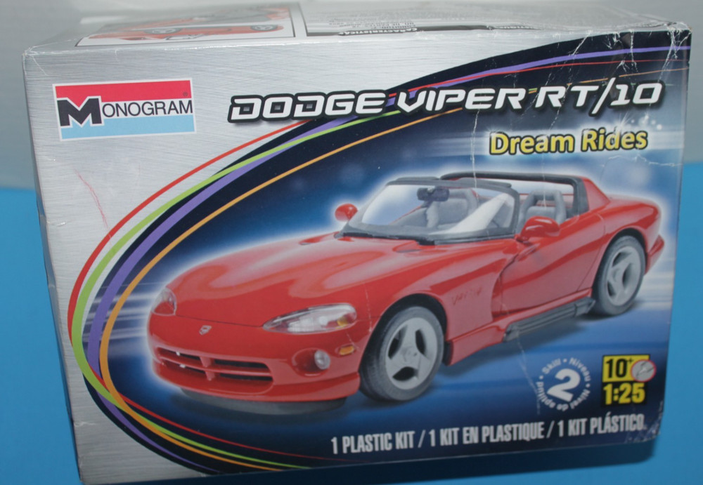 DODGE VIPER RT/10 1:25scale model kit MONOGRAM Dream Rides #85-4010 sealed parts