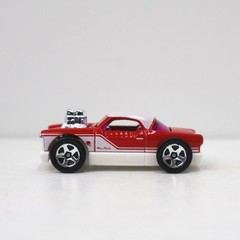 Hot Wheels The Nash Red and White Die-Cast Toy Car 2020