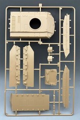 Amusing Hobby 35A073 1/35 Unmanned Ground Combat Vehicle URAN-9