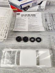 Lindberg Color Me Gone 1964 Dodge 330 Super Stock 1:25 Model Kit N.O.B. 72156