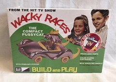 MPC 1/32 Wacky Races Compact Pussycat SNAP Car Plastic Model Penelope Pitstop