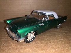 1957 Ford Thunderbird Promo/Model Car 1:24 Or 1:25 (Lot 1237)