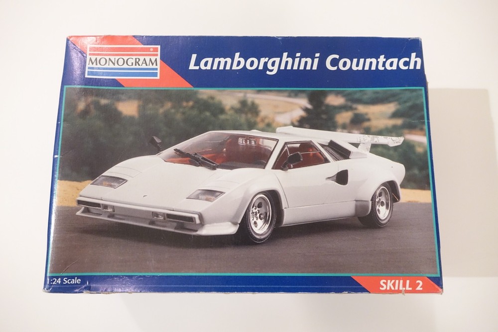 Monogram 1995 Lamborghini Countach Model Sports Car Kit