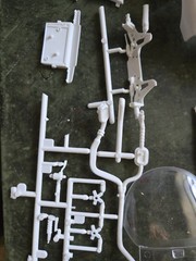 Revell 1/24 Camaro model Body & Suspension Parts W98