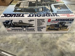 AMT 1/25 Hideout Transporter Kenworth Tyrone Malone Truck