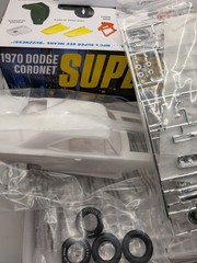 MPC985 1970 Dodge Coronet Super Bee 1/25 model kit New Open Box