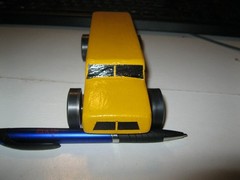 Pinewood Derby Car + extra car kit
