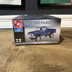 1984 GMC Pickup. AMT Kit # 31939. Factory Sealed. 1:25.
