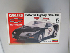 LINDBERG CAMARO Z28 CALIFORNIA HIGHWAY PATROL POLICE CAR 1/20 MODEL KIT 1994