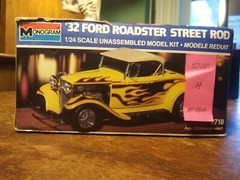 Monogram 2718 1932 Ford Street Rod YELLOW plastic NMIB classic hot rod flames