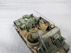 Built 1/35 M7 variant US Army Prime Mover with M1a1 155mm towed howitzer
