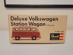 * Vintage* 1:25 Revell Deluxe Volkswagen Station Wagon (Empty) Model Box