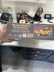 New Minicraft 1/16 1931 Ford Model A Hot Rod Roadster Plastic Model Kit 11240