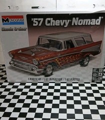 Revell Monogram Classic Cruiser 1957 Chevy Nomad 1:24 Scale Model Car Kit