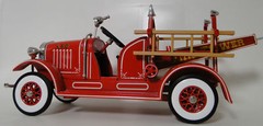 Fire Engine Truck Ford Built 1 Metal Model Vintage 1930 T 24 Pickup Car 16 A 25