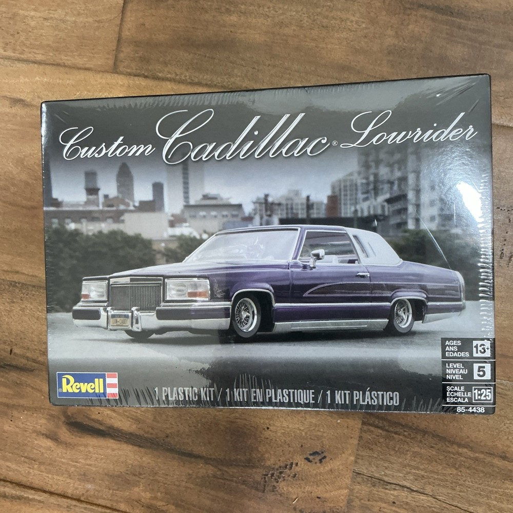 Revell Custom Cadillac Lowrider Model Car Kit 1/25 1:25 Scale