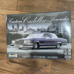 Revell Custom Cadillac Lowrider Model Car Kit 1/25 1:25 Scale