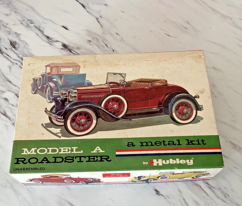Vintage 1964 Hubley Metal Model Kit Model A Roadster #4850-300 in Original Box