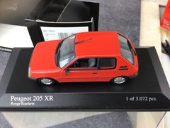 1/43 MINICHAMPS MIN 400112370 Peugeot 205 Xr 1988 , red, mint,++ !
