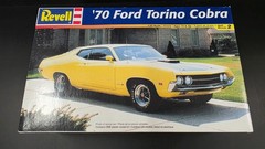 REVELL ’70 1970 FORD TORINO COBRA 1/25 SEALED INSIDE COMPLETE T10