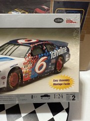 MARK MARTIN VALVOLINE TESTORS 1/24 METAL MODEL KIT SKILL LEVEL 2 New SEALED Box