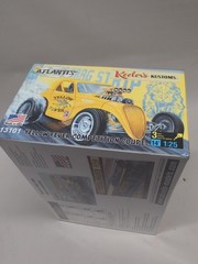Atlantis 13101 Yellow Fever Competition Coupe 1:25 Factory Sealed