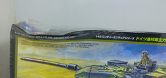 Tamiya 32607 German Leopard 2 A7V Battle Tank 1/48 Scale Model Kit – BOX DAMAGE