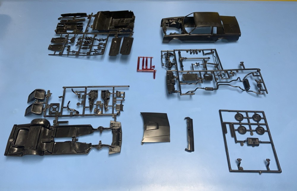 Plastic Grand National Kit Parts Incomplete Diorama, Kit bashing, Junkyard Etc.