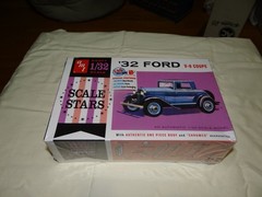 AMT 1932 Ford V-8 Coupe 1/32 Model Kit AMT1181/12 Scale Stars Model Factory Seal