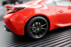 Kusaka Engineering / MAKE UP Co, Ltd. 1/18 SCALE TOYOTA GR86 Spark Red In stock