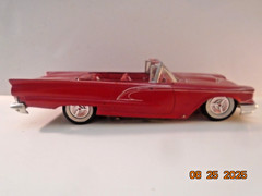 AMT, 1959 Ford Thunderbird Conv. Red, 1/24