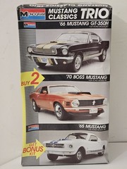 Monogram Mustang Trio 70 Boss 1/24, 66 Shelby GT-350H 1/24, 65 Mustang 1/32 +66
