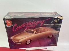 AMT 1950 Ford Convertible Customizing 1/25 Scale Vintage Model Kit 1987 sealed