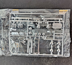 AMT 1:25 1932 Ford Coupe 3 on 1 Model Kit #6578 OPENED BOX