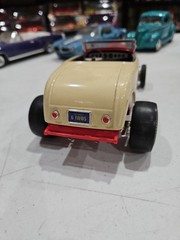 1:18 Chopped 32 Roadster – Missing top – NO BOX – FREE SHIPPING INCLUDED