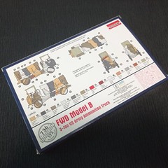 FWD Model B 3-ton US Army Ammunition Truck (Plastic model kit) 1/72 Roden RN736