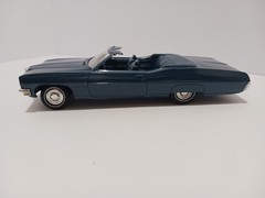1/25th Scale 1970 Pontiac Bonneville Convertible Promo Car in Atoll Blue, Nice,