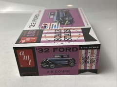 1/32 Scale 1932 Ford V-8 Coupe Plastic Model Kit Chromed Accessories AMT 1181/12