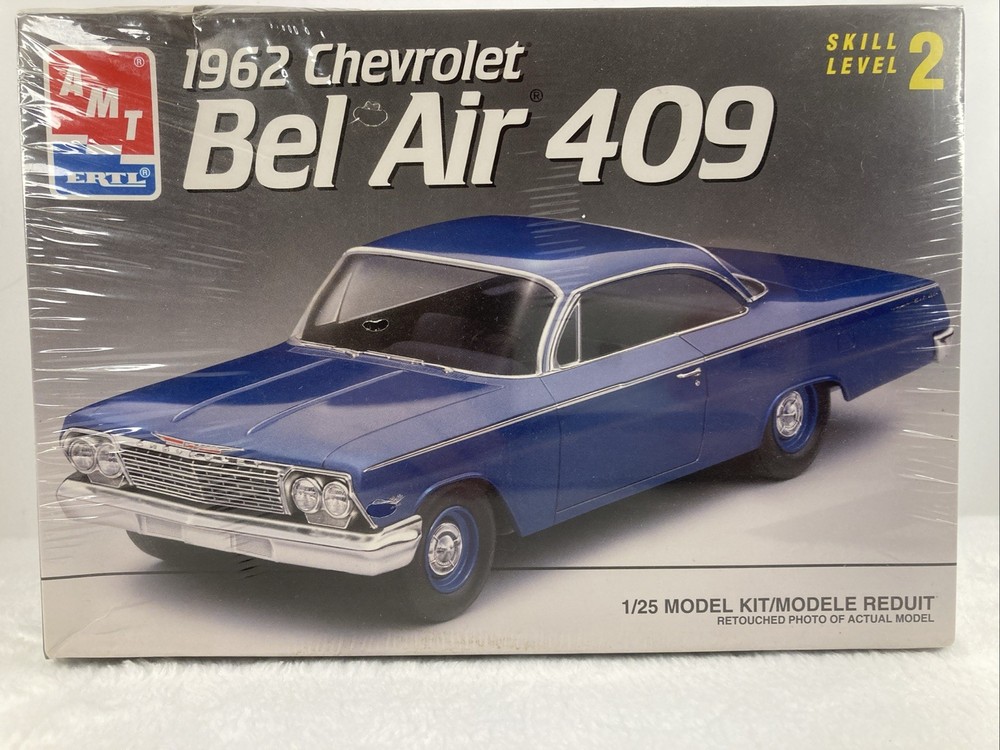 AMT ERTL 1:25 SCALE ” 1962 CHEVROLET BEL AIR 409 ” MODEL # 8716 1993 Toys R Us