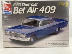 AMT ERTL 1:25 SCALE ” 1962 CHEVROLET BEL AIR 409 ” MODEL # 8716 1993 Toys R Us