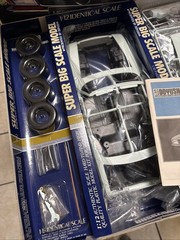 Mercedes Benz 450SL Scale Model