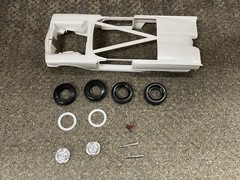 * MONOGRAM 1/24 SCALE ’58 FORD THUNDERBIRD CONVERTIBLE 2 ‘N 1 MODEL #85-4280 *ST
