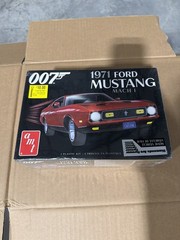 AMT James Bond Movie 1971 Ford Mustang Mach I 1:25 Scale Model Kit (AMT1187M/12)