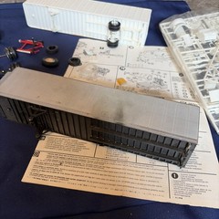 AMT Semi Trucks – Trailers 1/43 Model Kit Lot Tone of Pieces