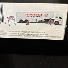 ATLANTIS 1029 WHITE FRUEHAUF GAS TRUCK MODEL KIT-NIB-1:48 SCALE
