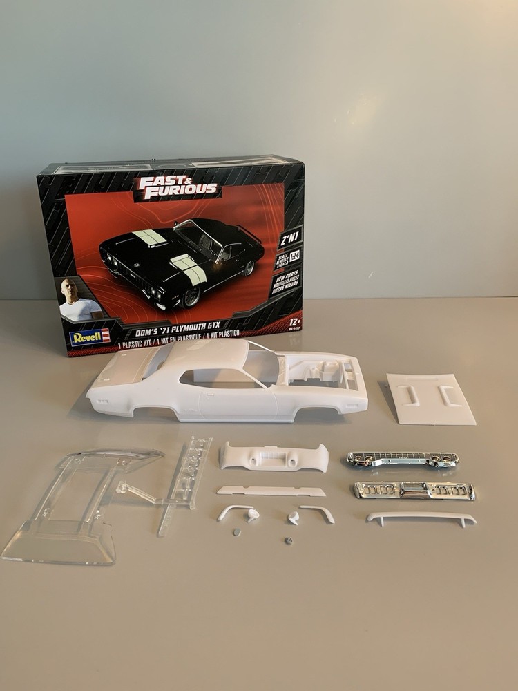 Revell 1/24 Dom’s ’71 plymouth GTX Body And Parts/Junkyard/Diorama