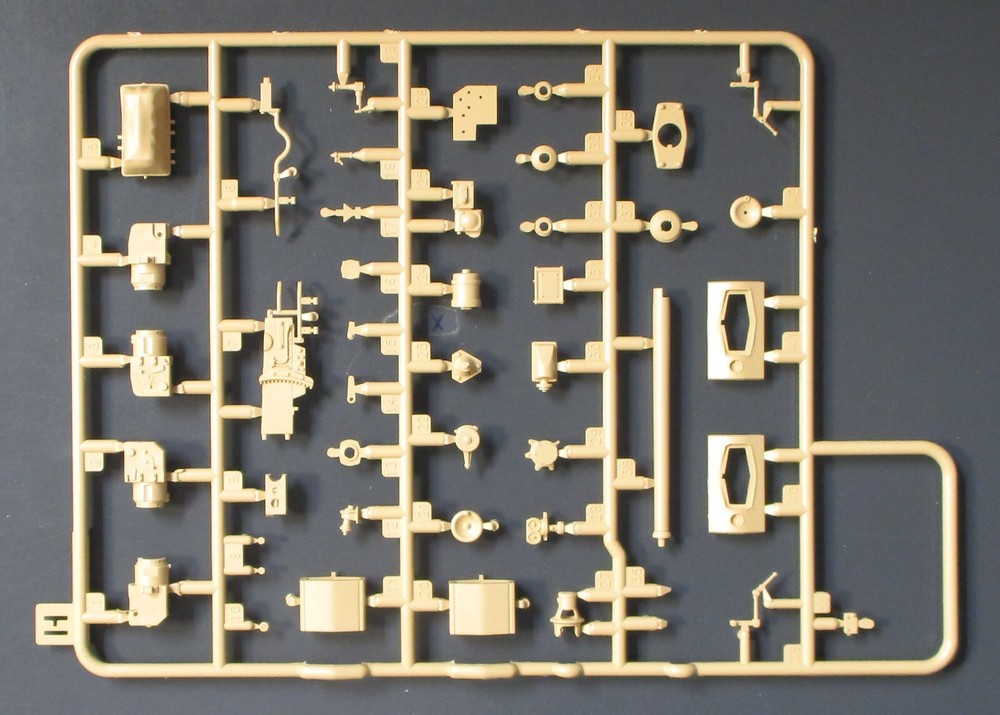 Rye Field Models 1/35th Scale Panzer IV H – Parts Tree H from Kit No. 5046