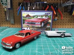 MPC 1976 Chevy Caprice w/Trailer 2T 1:25 Scale Model Kit