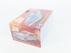 1:25 Scale Revell 2 ‘n 1 Kit 85-4278 ’63 Chevy Impala SS – Sealed